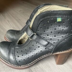 El Naturalista Duna Black Perforated Leather Boots, size 8.
